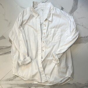 Aritzia White button down shirt - Small